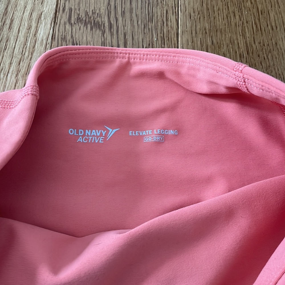 Old Navy Active Leggings - Picture 2 of 4